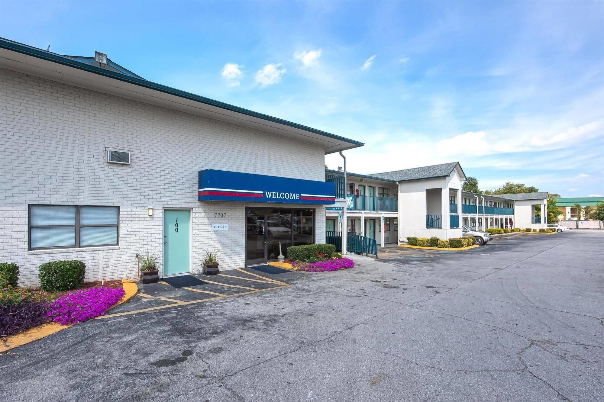 Motel 6 Chattanooga East Eksteriør bilde